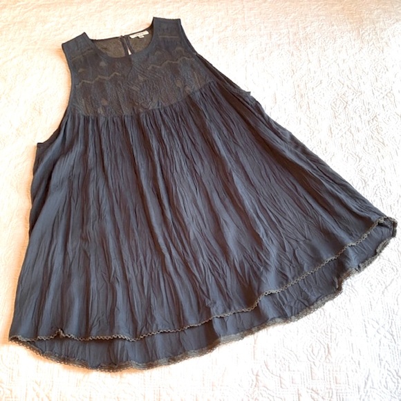 Wilfred Eclater Embroidered Tank Top in Navy - Picture 7 of 8